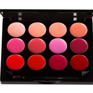 ISH lip statement palette